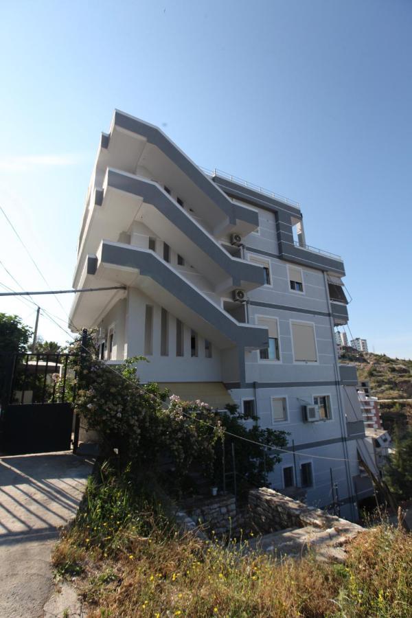 Mane Apartments Sarande Bagian luar foto