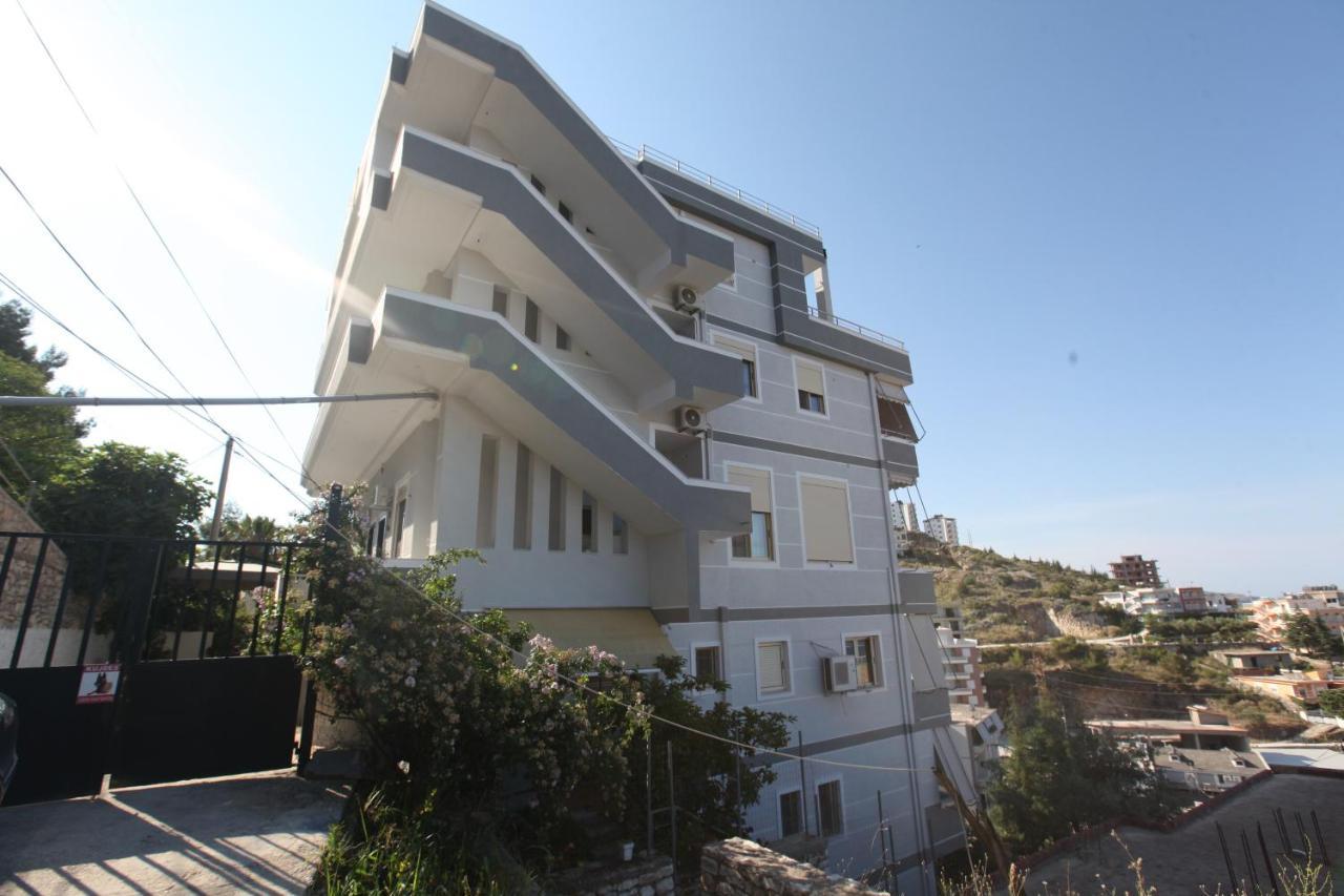 Mane Apartments Sarande Bagian luar foto