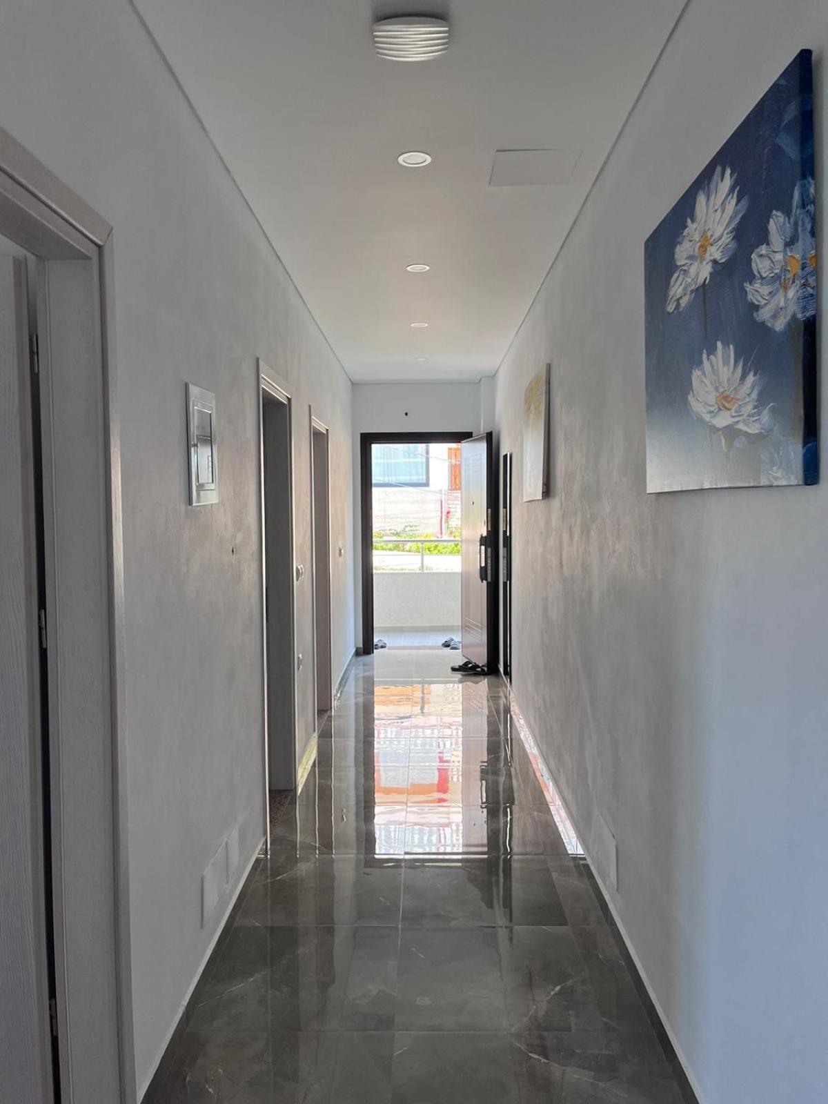 Mane Apartments Sarande Bagian luar foto