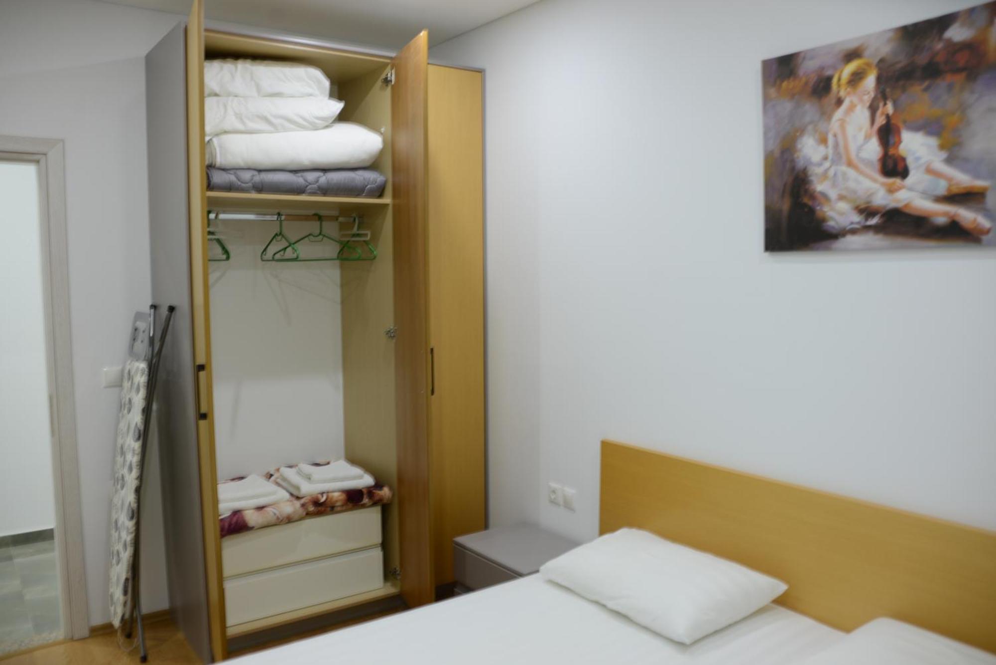 Mane Apartments Sarande Bagian luar foto